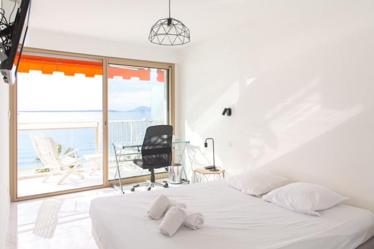 Air-Conditioned Apartment With Sea View And At The Foot Of The Beaches Αντίμπ Εξωτερικό φωτογραφία
